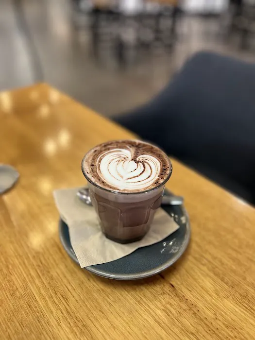 Vic On George Picture 2