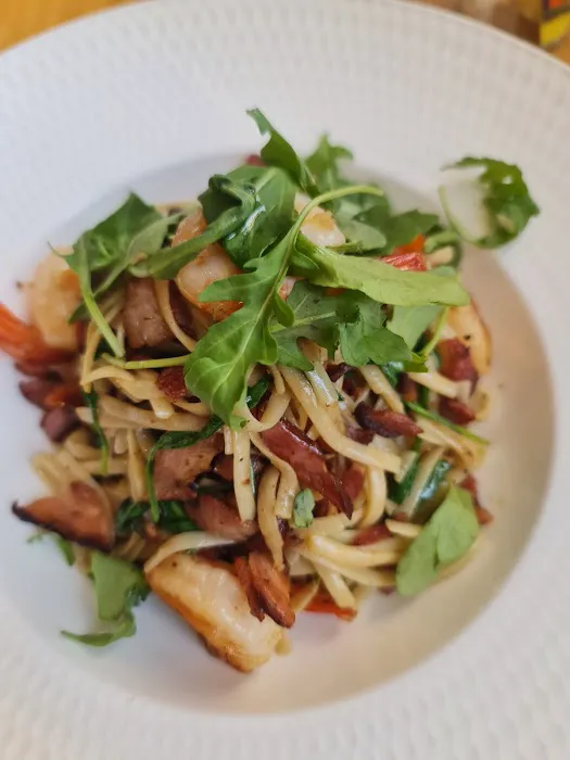 Vic On George Picture 4