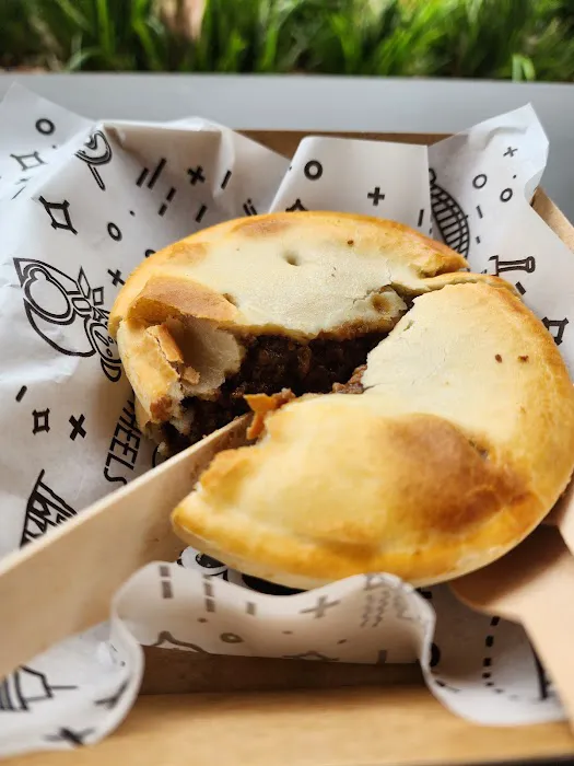 Harry's Café de Wheels - Darling Quarter Picture 6