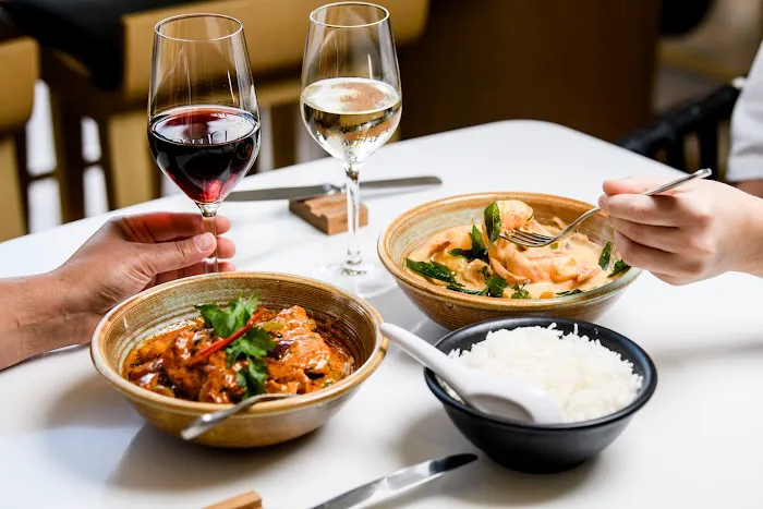 THE TERNARY RESTAURANT Picture 7