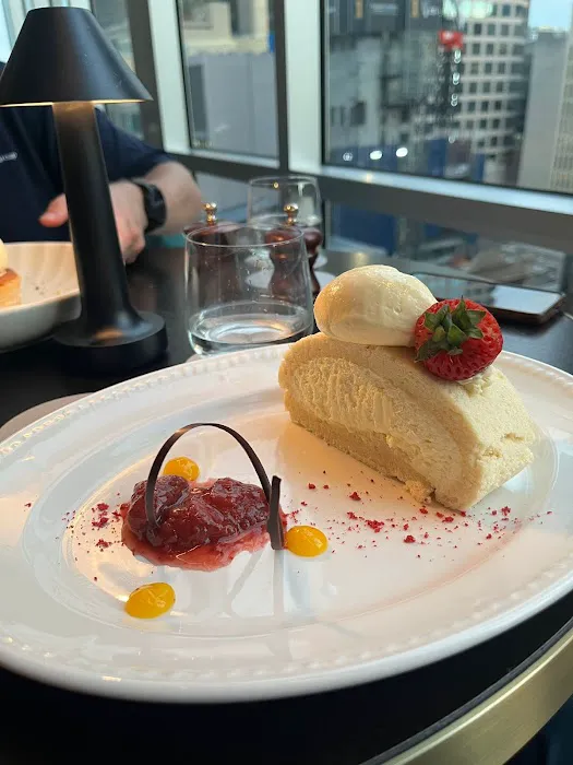 Arches on Market Picture 8