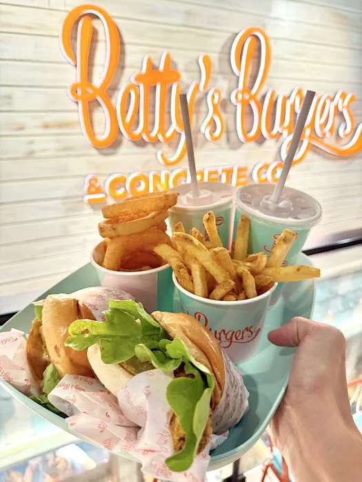 Betty's Burgers Picture 8