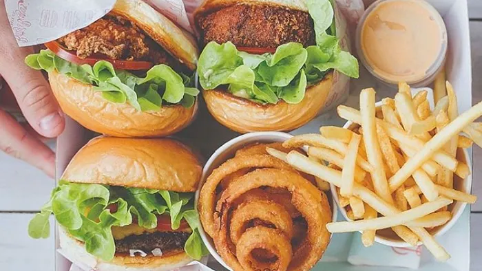 Betty's Burgers Picture 7