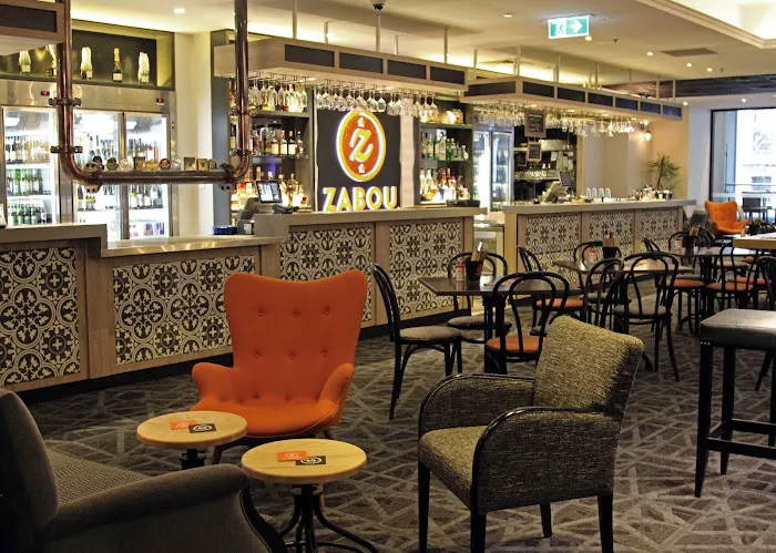 Zabou Bar & Grill Picture 4