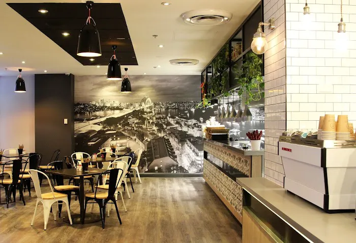 Zabou Bar & Grill Picture 7