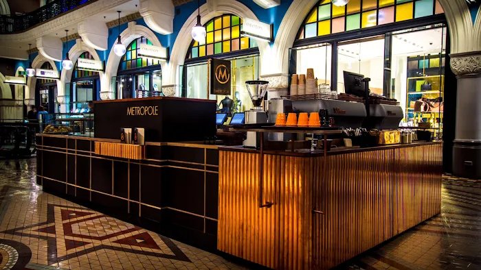 Metropole Cafe Picture 7