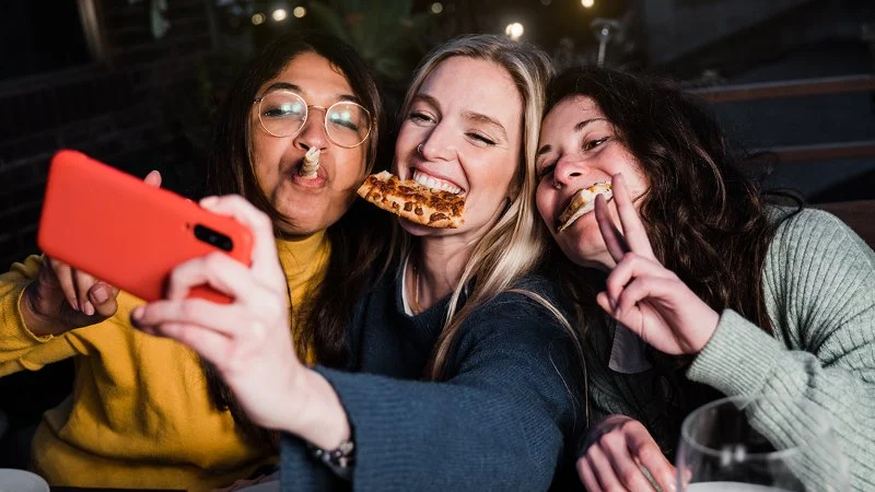 How Restaurants Are Attracting Diners With Interactive Social Media Challenges in Australia