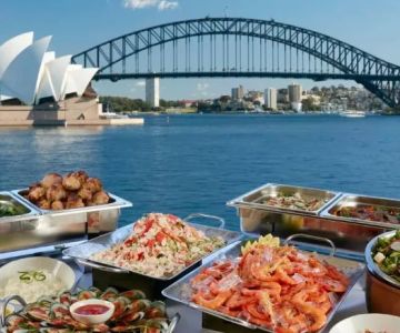 The Best Dining Experiences in Australia for Seafood Lovers That Include Boat Trips