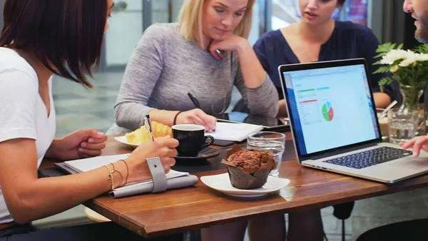 The Secrets Behind Running a Successful Café in Australia’s Competitive Market