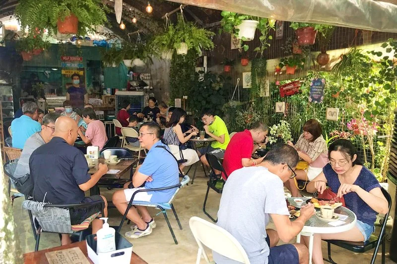 Behind the Scenes: What It Takes to Run a Restaurant in Perth During Peak Season