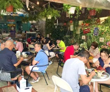 Behind the Scenes: What It Takes to Run a Restaurant in Perth During Peak Season