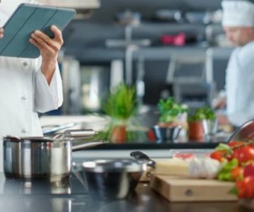 How Restaurants Are Using Smart Kitchen Technology to Reduce Waste in Australia