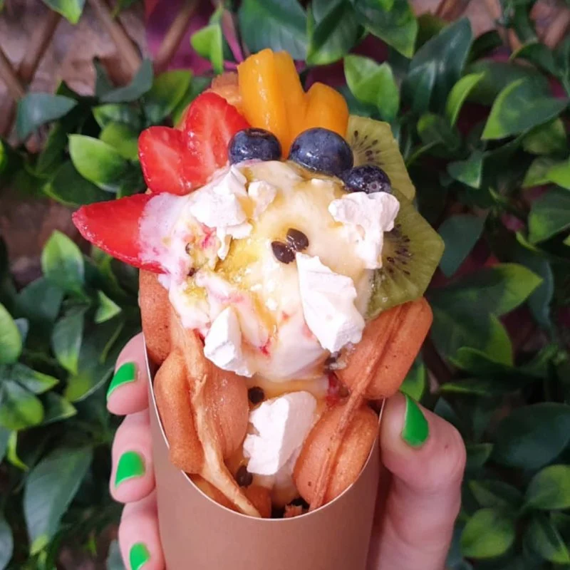 Top Dessert Cafes in Sydney for Bubble Waffles and Creative Desserts