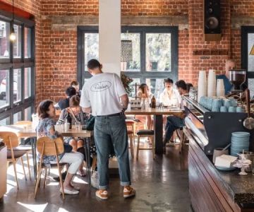 Best Cafes in Melbourne for Cozy Interiors & Relaxed Vibes