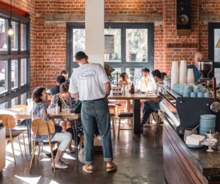 Best Cafes in Melbourne for Cozy Interiors & Relaxed Vibes