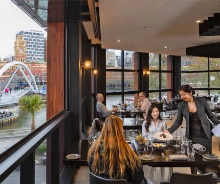 Top Restaurants in Melbourne for Dining with Friends and Family
