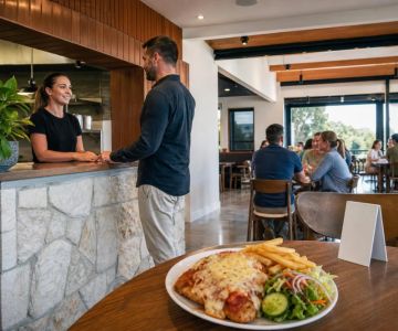 Australian Pub Meals: How to Order at the Bistro