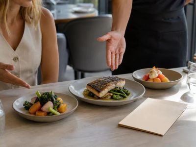 Australian Set Lunch: Courses, Choices, Timing, and Price